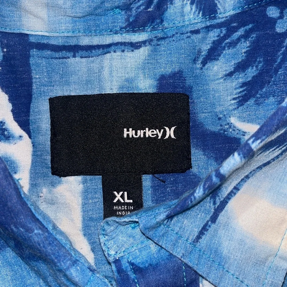 Hurley Hawaiian shirt- blue surf palm trees-Rare - Picture 4 of 8